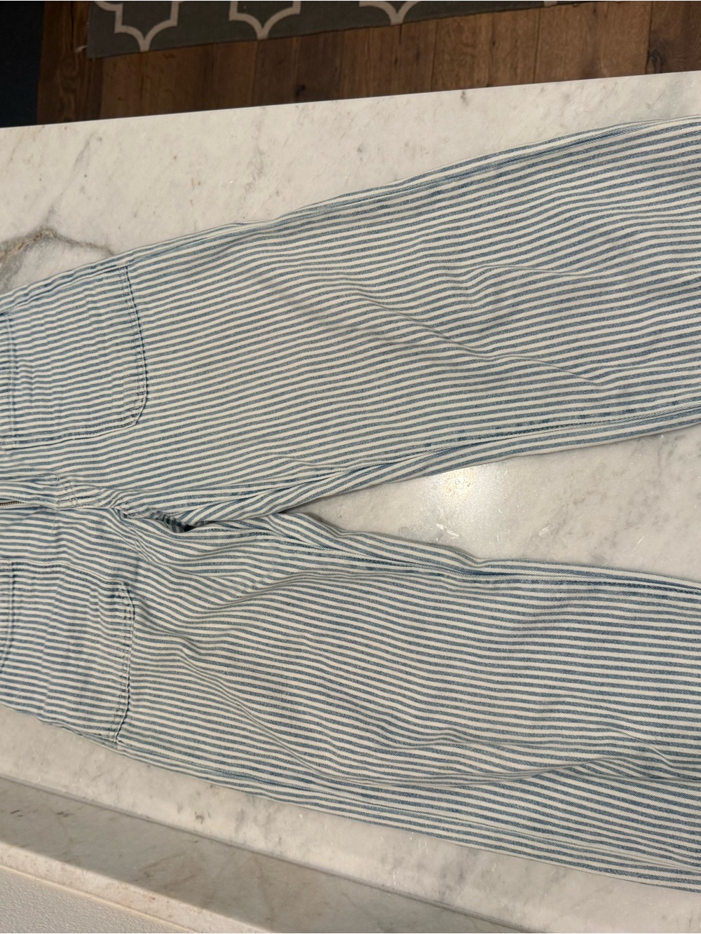 Levi's Striped wide leg jeans in Blue and White stripe